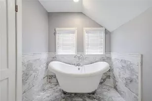 570 E Ave NE, Atlanta, GA 30312 - Photo 16