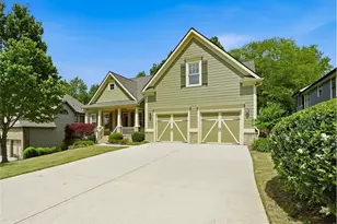 7422 Brookstone Cir, Flowery Branch, GA 30542 - Photo 2