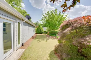 35 Ashleigh Terrace NE, Marietta, GA 30062 - Photo 6