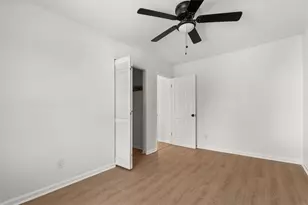 4933 Parkwest Dr, Stone Mountain, GA 30088 - Photo 26