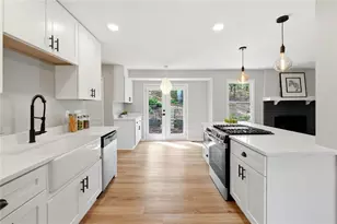 4304 Lindsey Way NE, Roswell, GA 30075 - Photo 10