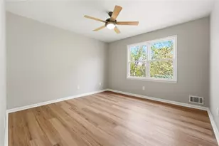 4304 Lindsey Way NE, Roswell, GA 30075 - Photo 12