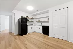 4304 Lindsey Way NE, Roswell, GA 30075 - Photo 18