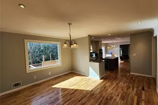 885 Melody Ln, Roswell, GA 30075 - Photo 8