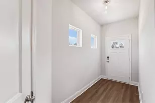 352 Stately Oaks Ct, Hoschton, GA 30548 - Photo 2