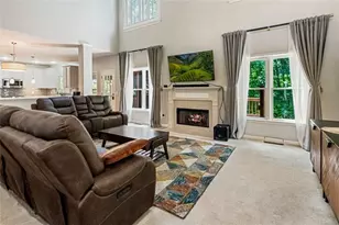 780 River Cliff Ct, Suwanee, GA 30024 - Photo 8