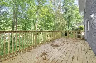 495 Larchmont Cir NW, Atlanta, GA 30318 - Photo 40