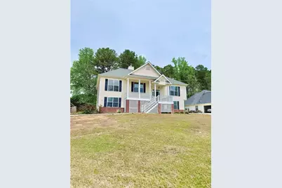 79 Kingsbrook Circle, Newnan, GA 30265 - Photo 1