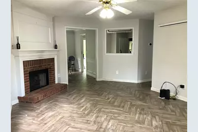 370 Manor Glen Drive, Suwanee, GA 30024 - Photo 4