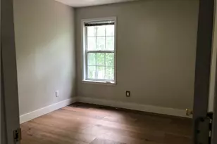 370 Manor Glen Dr, Suwanee, GA 30024 - Photo 20