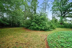 1252 Sheppard Dr SW, Lilburn, GA 30047 - Photo 28