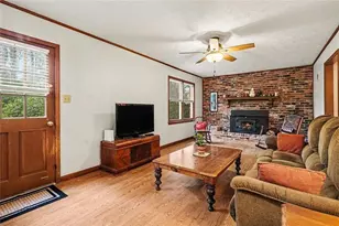 1252 Sheppard Dr SW, Lilburn, GA 30047 - Photo 6