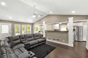 3285 Revere Cir, Snellville, GA 30039 - Photo 4