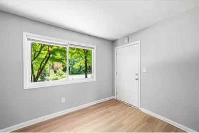 1627 Line Circle, Decatur, GA 30032 - Photo 6