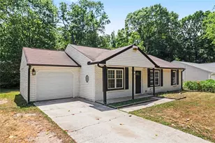 627 Towngate Blvd, Jonesboro, GA 30238 - Photo 2