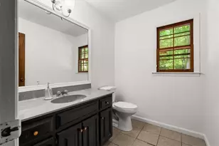 2407 Woodbridge Dr, Marietta, GA 30066 - Photo 30