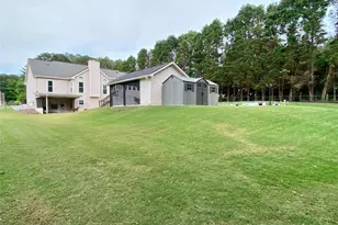 2822 Green Rd, Loganville, GA 30052 - Photo 12