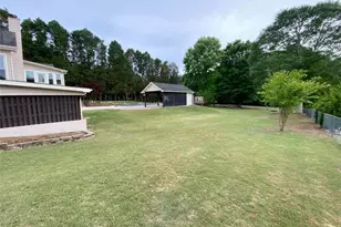 2822 Green Rd, Loganville, GA 30052 - Photo 8
