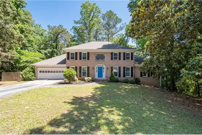 2562 River Knoll Drive SW, Lilburn, GA 30047 - Photo 2