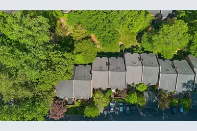 8 Willow Glen NE, Atlanta, GA 30342 - Photo 44