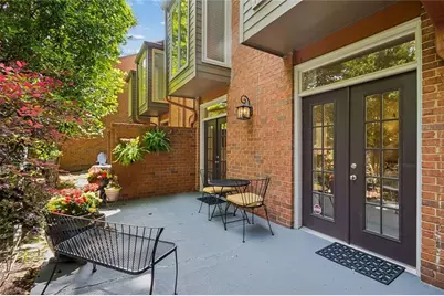 8 Willow Glen NE, Atlanta, GA 30342 - Photo 34