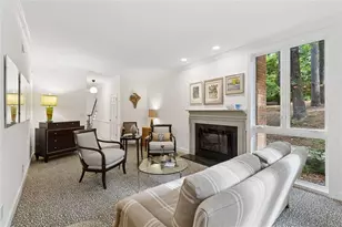 8 Willow Glen NE, Atlanta, GA 30342 - Photo 12