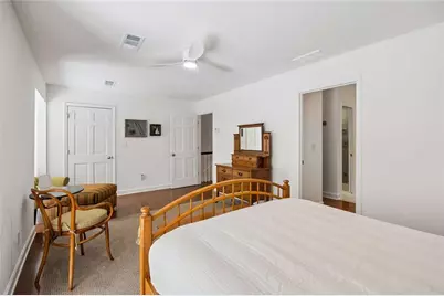 8 Willow Glen NE, Atlanta, GA 30342 - Photo 24