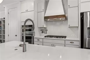6589 Beacon Dr, Sandy Springs, GA 30328 - Photo 12