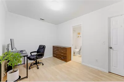 1524 Liberty Parkway NW, Atlanta, GA 30318 - Photo 18