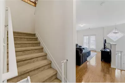 1524 Liberty Parkway NW, Atlanta, GA 30318 - Photo 4