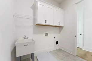 9135 Greenway Ct, Gainesville, GA 30506 - Photo 14