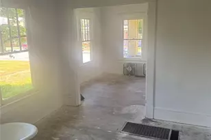384 Hopkins St SW, Atlanta, GA 30310 - Photo 8