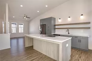 906 Brees Ct, Atlanta, GA 30318 - Photo 4