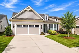 400 Chatuge Dr, Hoschton, GA 30548 - Photo 2