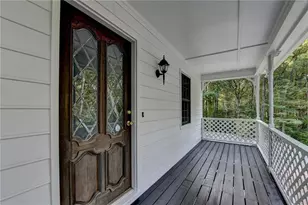 214 Valley Brook Dr, Woodstock, GA 30188 - Photo 4