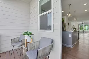 1569 Layton Ln NW, Atlanta, GA 30318 - Photo 10
