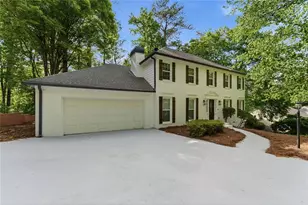 1731 E Bank Dr, Marietta, GA 30068 - Photo 6