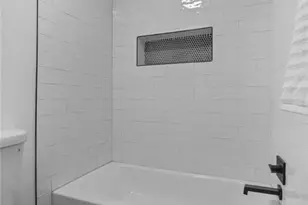 9404 Cypress Ln, Jonesboro, GA 30238 - Photo 8