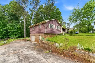 3180 Sandy Plains Road, Marietta, GA 30066 - Photo 2