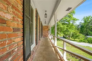 972 Bingham Ln, Stone Mountain, GA 30083 - Photo 8