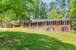 972 Bingham Ln, Stone Mountain, GA 30083 - Photo 2