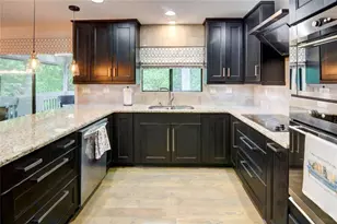6090 Weatherly Dr NW, Sandy Springs, GA 30328 - Photo 20