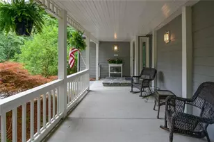 6090 Weatherly Dr NW, Sandy Springs, GA 30328 - Photo 4