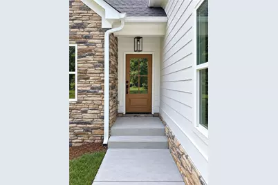 875 Lynn Avenue, Jefferson, GA 30549 - Photo 2