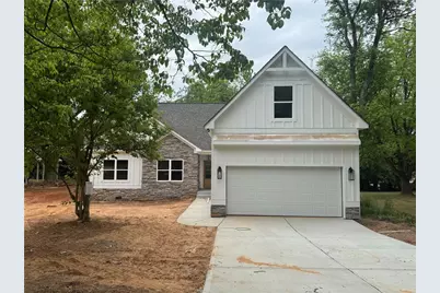 875 Lynn Avenue, Jefferson, GA 30549 - Photo 1