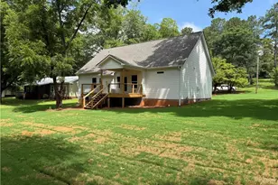 875 Lynn Ave, Jefferson, GA 30549 - Photo 2