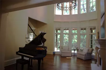 841 Camden Park Court NE, Atlanta, GA 30342 - Photo 6