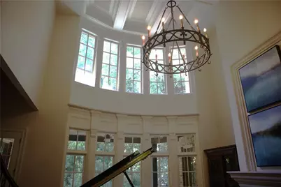 841 Camden Park Court NE, Atlanta, GA 30342 - Photo 8