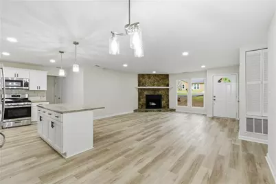 5006 Galbraith Circle, Stone Mountain, GA 30088 - Photo 6