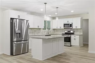 5006 Galbraith Cir, Stone Mountain, GA 30088 - Photo 8